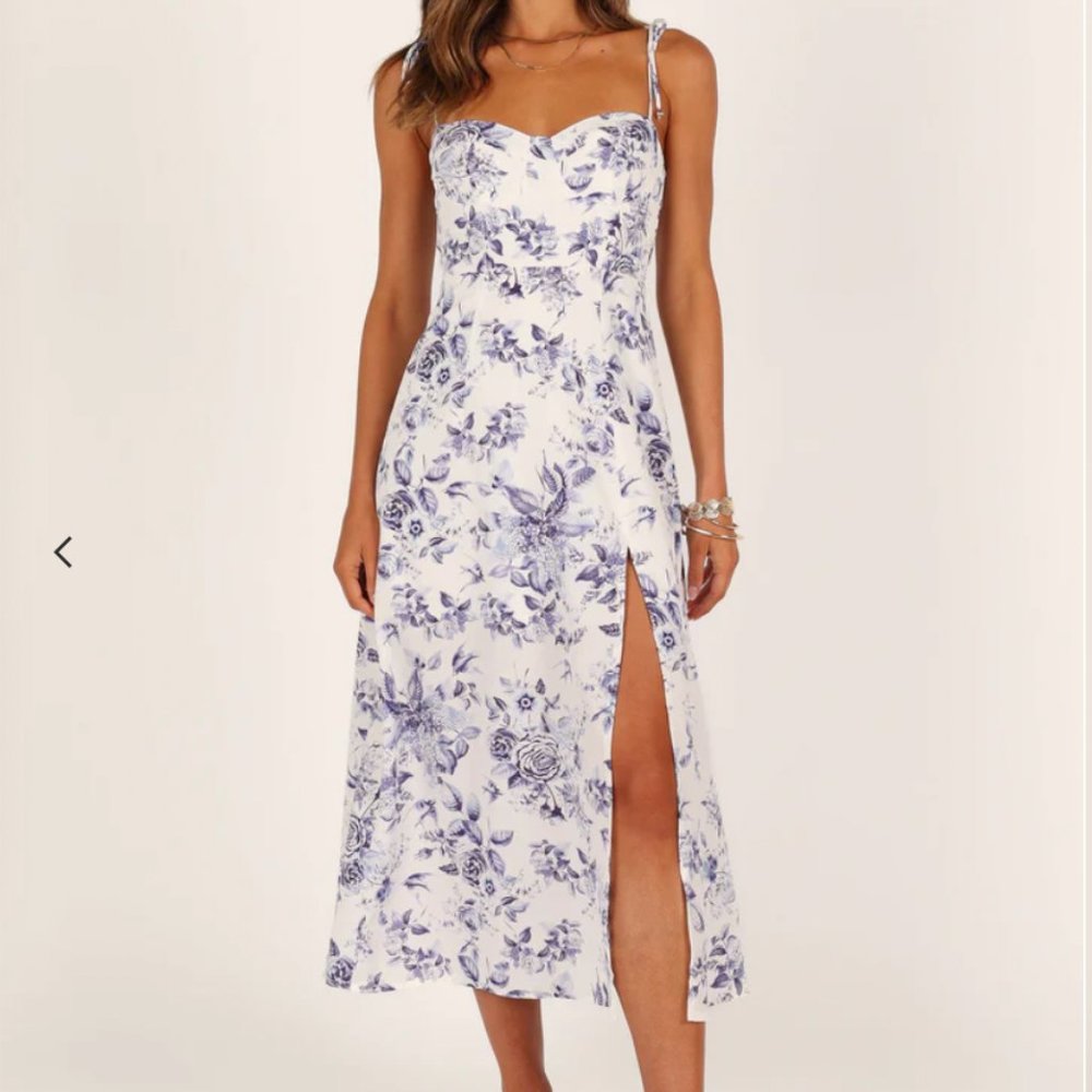 NWT Petal and Pup Blue Floral Azelia Dress - Size 4